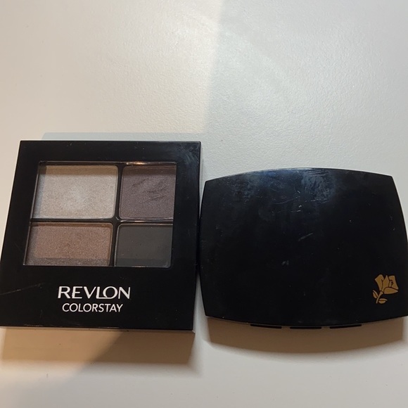 brand new eyeshadow & highlight & blush bundle - Picture 4 of 5